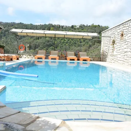 Garnelis House Agnitsini